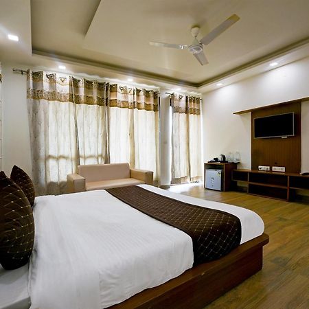 Hotel Leaf 9 Boutique, Near Golf Course Road And Galleria Market Gurgaon Eksteriør billede