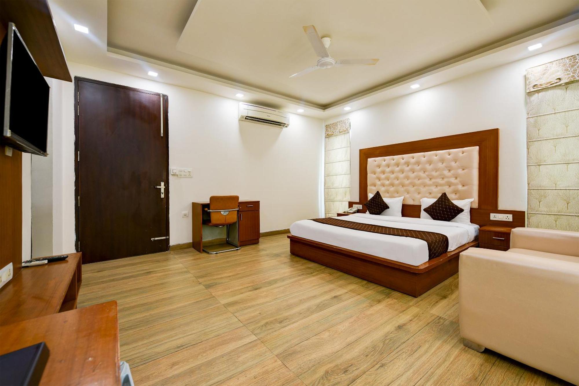 Hotel Leaf 9 Boutique, Near Golf Course Road And Galleria Market Gurgaon Eksteriør billede