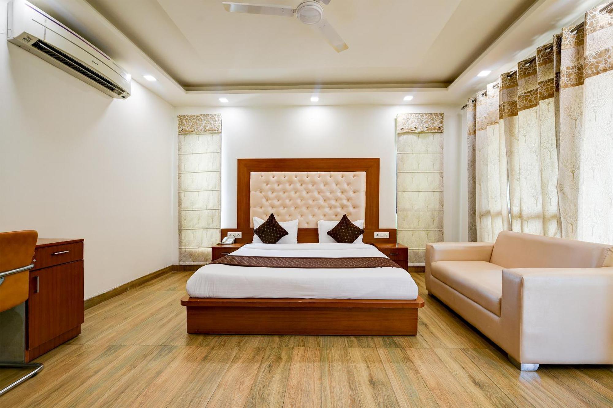 Hotel Leaf 9 Boutique, Near Golf Course Road And Galleria Market Gurgaon Eksteriør billede