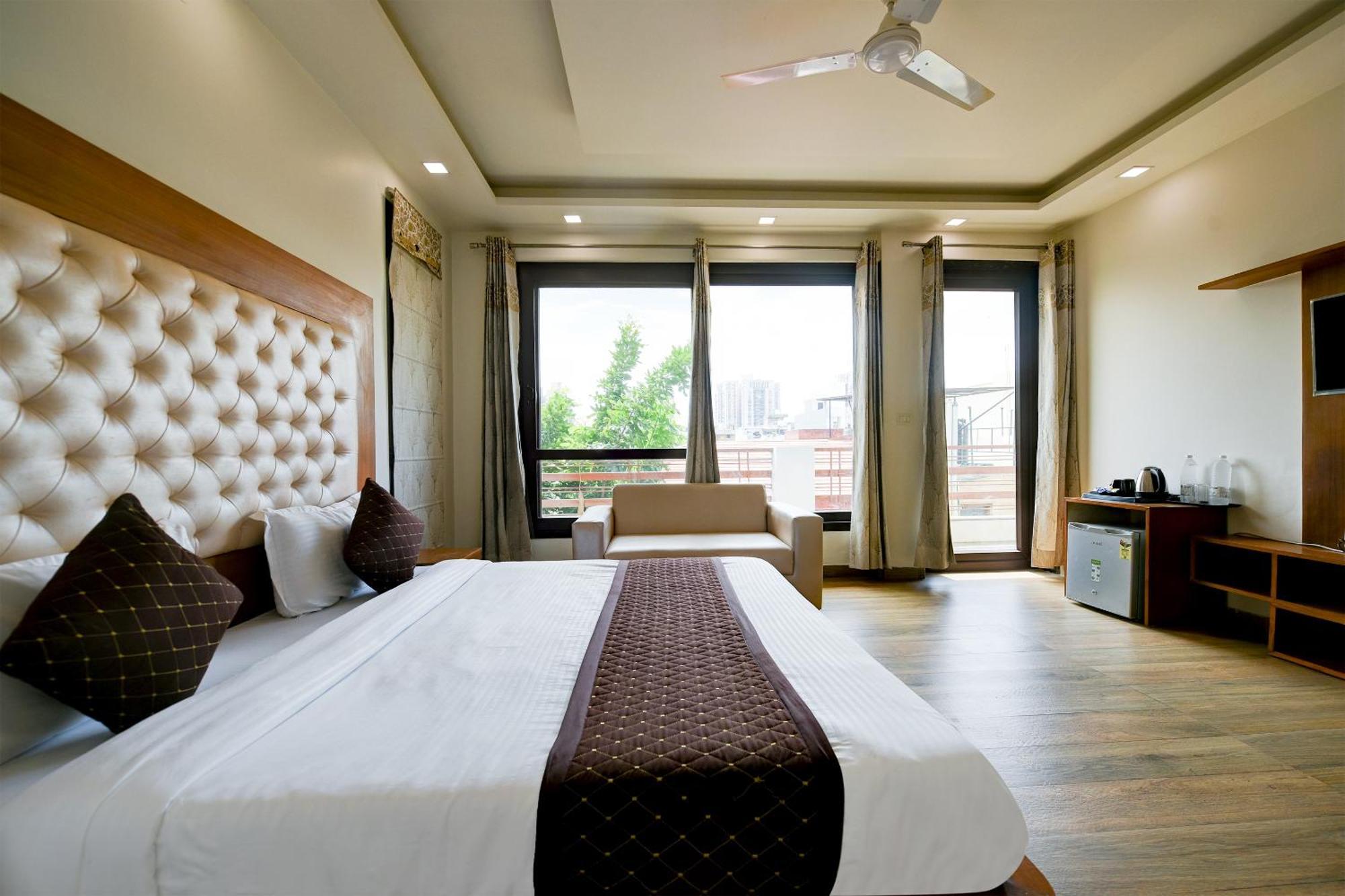 Hotel Leaf 9 Boutique, Near Golf Course Road And Galleria Market Gurgaon Eksteriør billede
