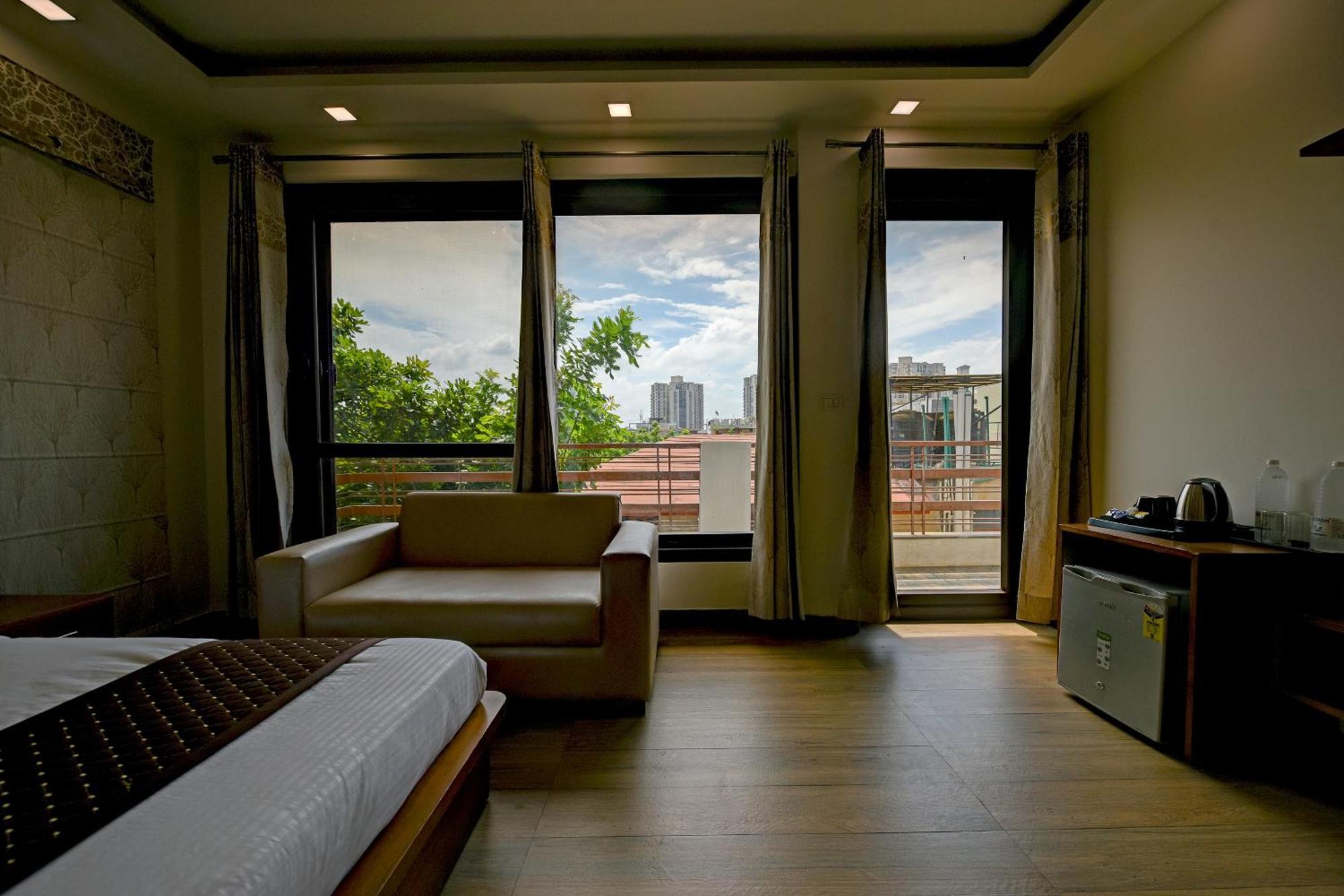 Hotel Leaf 9 Boutique, Near Golf Course Road And Galleria Market Gurgaon Eksteriør billede